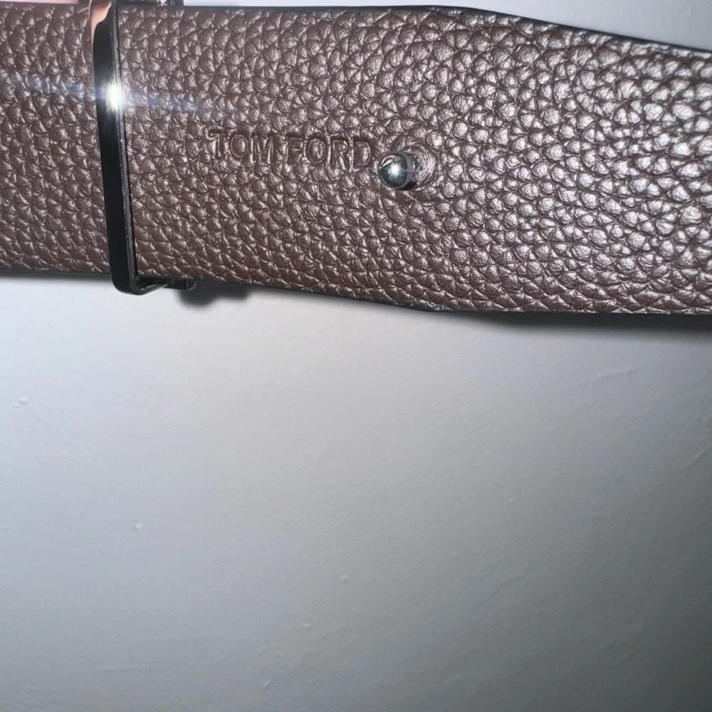 Tom ford Black Belt with Silver T Buckle - size 105 - Picture 5 of 6